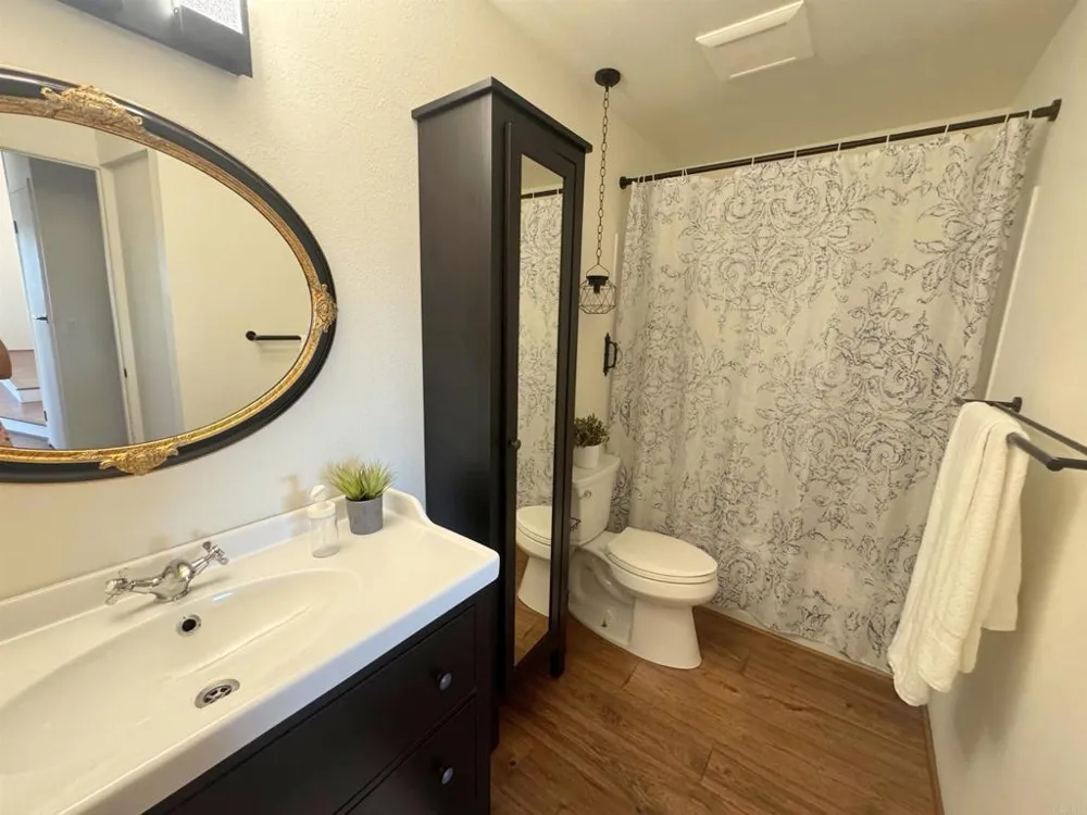 15821 Davis Cup Lane Ramona, CA 92065