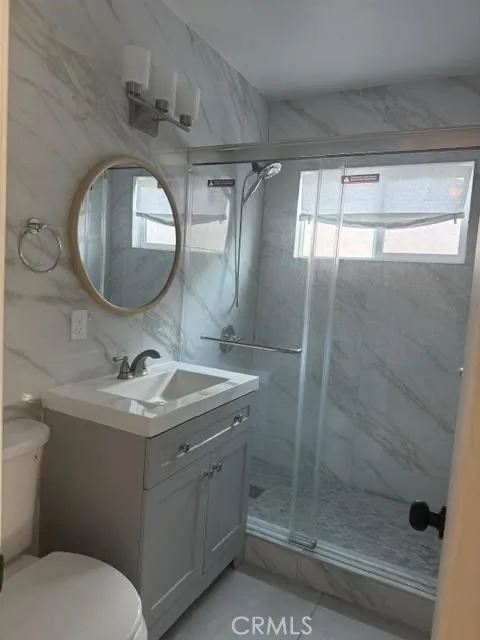 2563 W. Cressent Anaheim, CA 92801