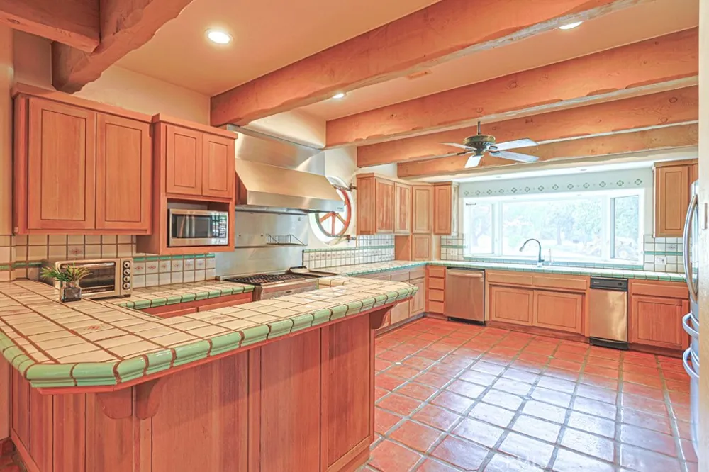 38181 Valley Oak Warner Springs, CA 92086