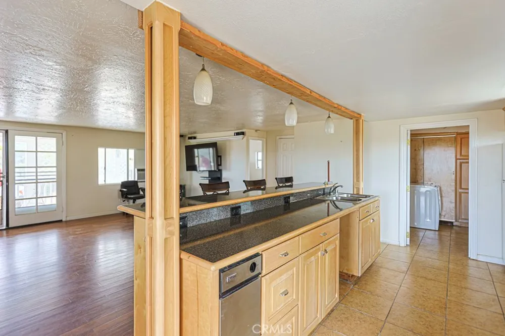 38181 Valley Oak Warner Springs, CA 92086