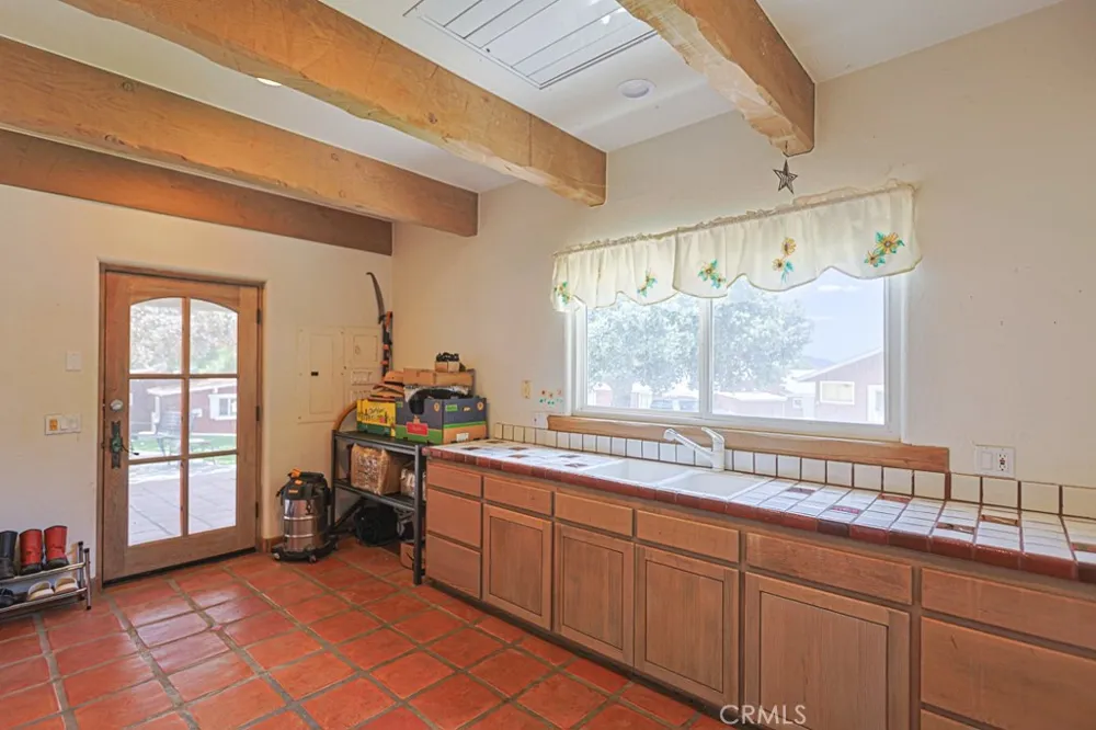38181 Valley Oak Warner Springs, CA 92086