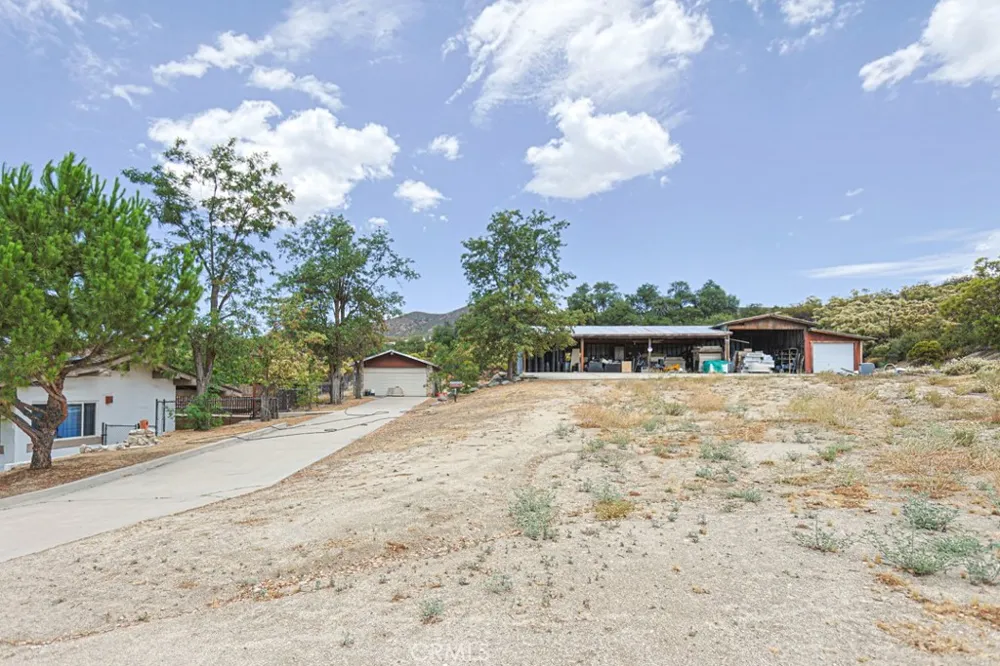 38181 Valley Oak Warner Springs, CA 92086