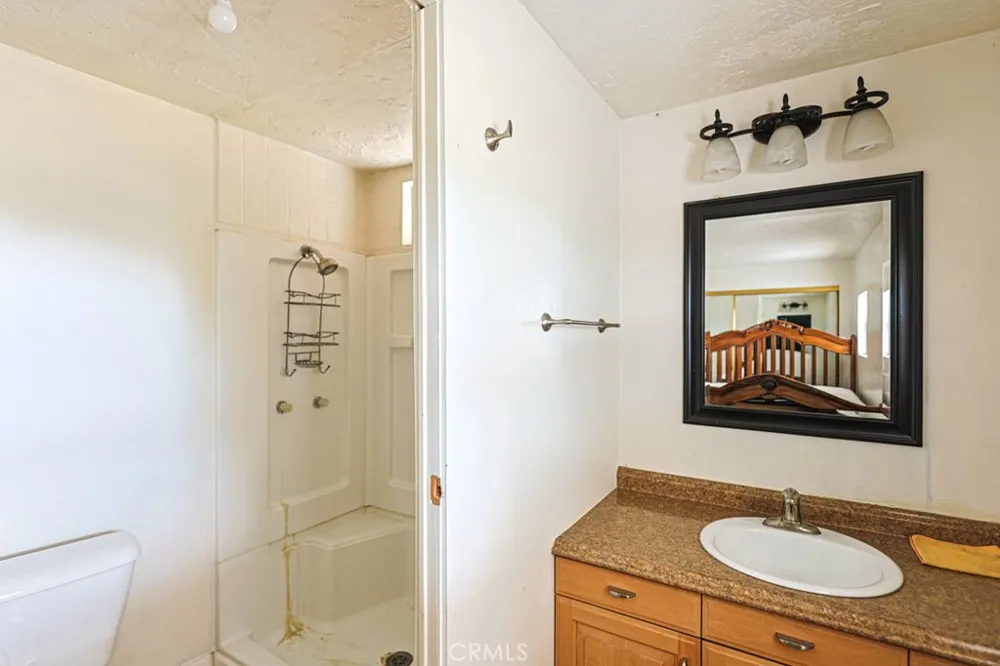 38181 Valley Oak Warner Springs, CA 92086