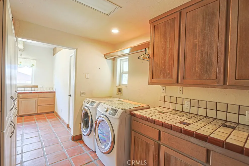 38181 Valley Oak Warner Springs, CA 92086