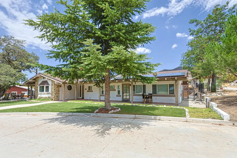 38181 Valley Oak Warner Springs, CA 92086