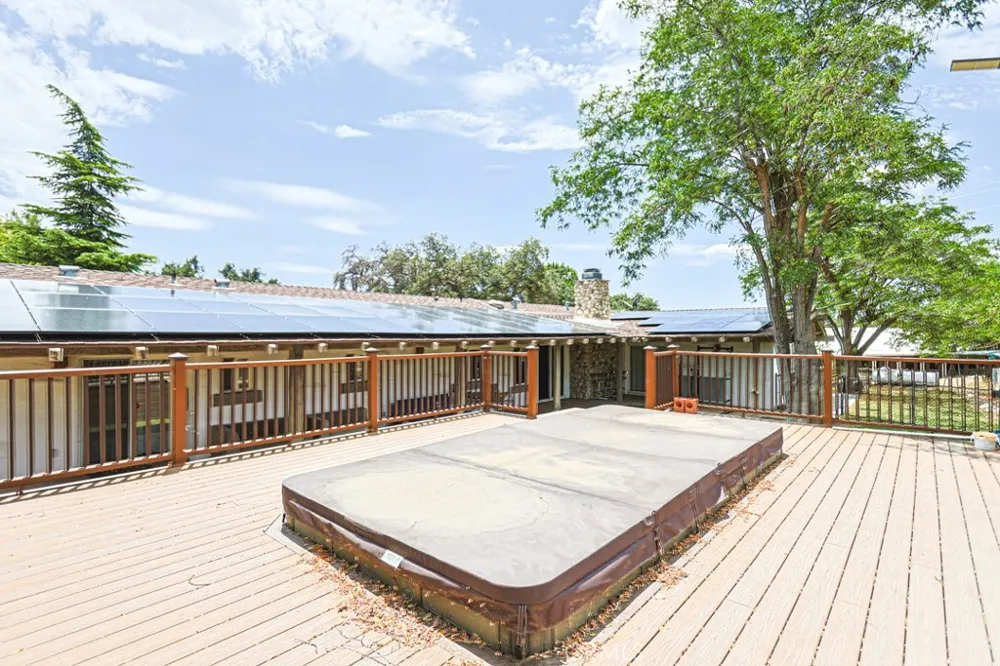 38181 Valley Oak Warner Springs, CA 92086