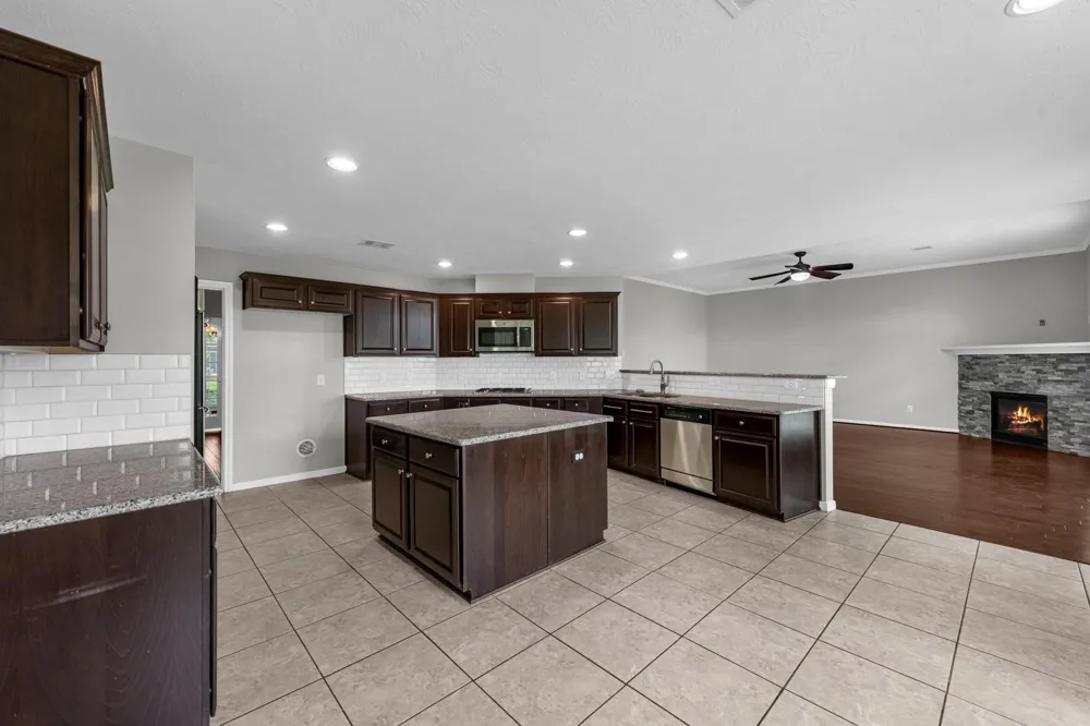 6606 Granbury Road Manvel, TX 77578
