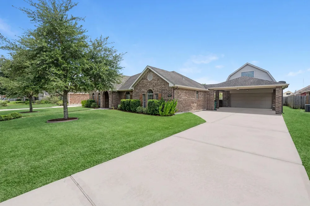 6606 Granbury Road Manvel, TX 77578
