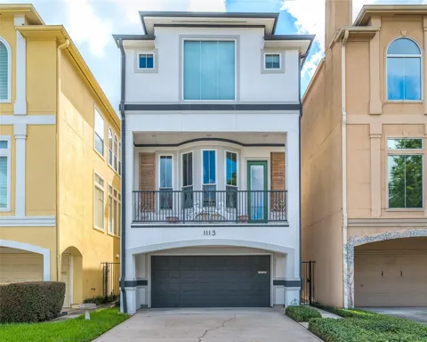 1113 Gross Street