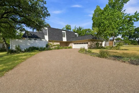 2705 Arbor Drive