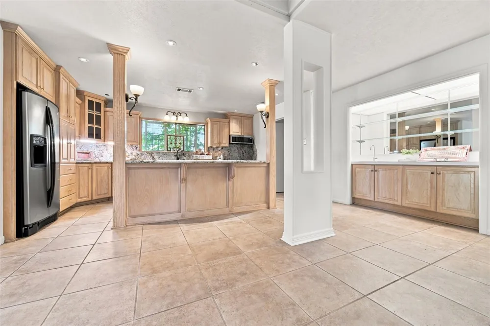 2705 Arbor Drive Bryan, TX 77802