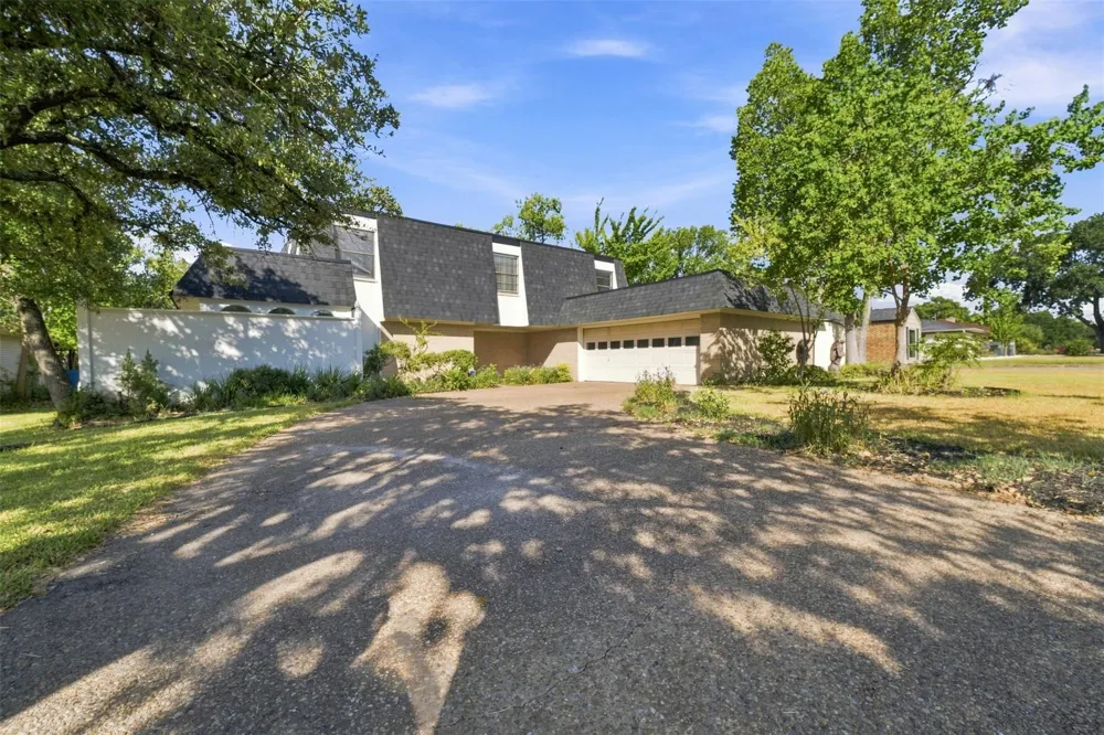 2705 Arbor Drive Bryan, TX 77802