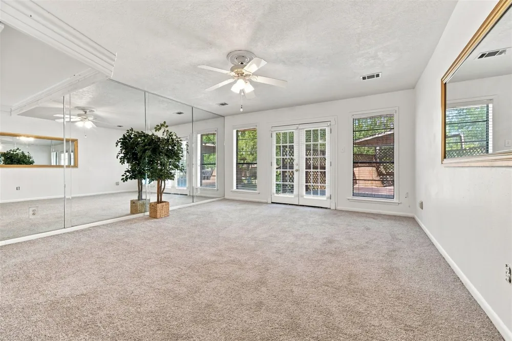 2705 Arbor Drive Bryan, TX 77802