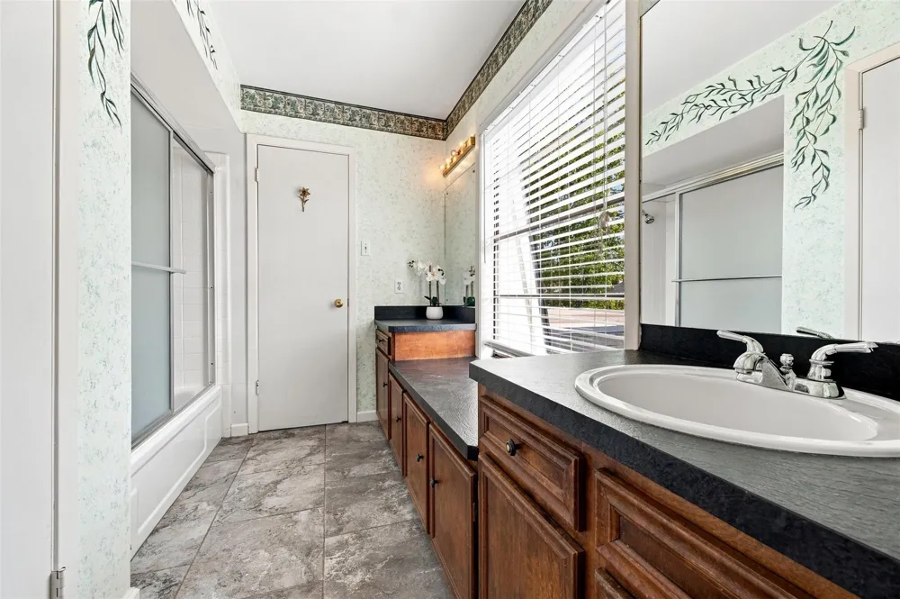 2705 Arbor Drive Bryan, TX 77802