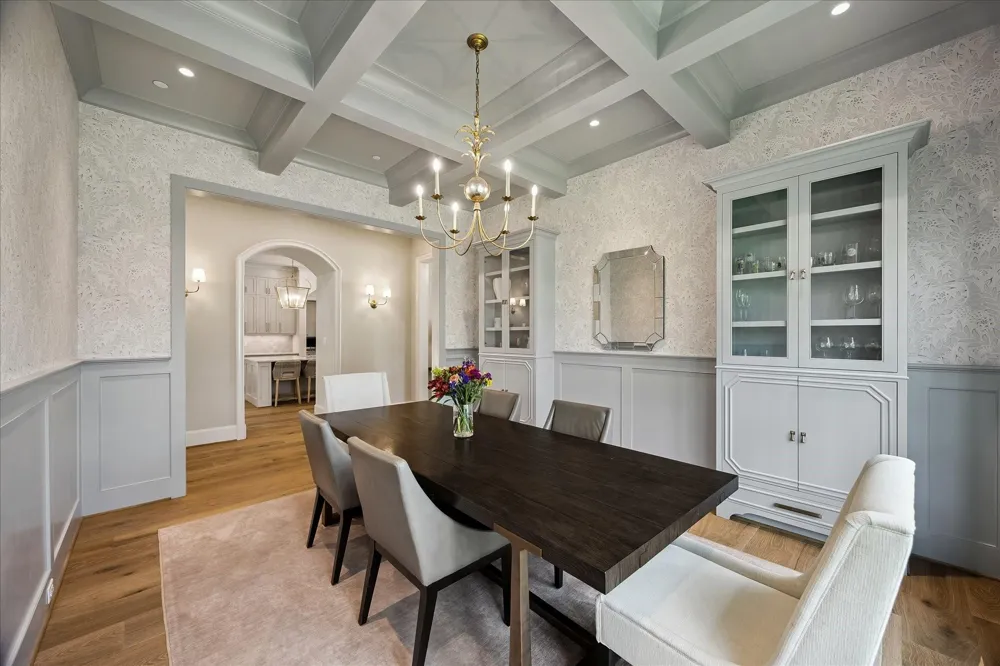 10801 Long Shadow Lane Hunters Creek Village, TX 77024