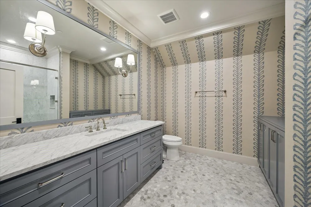 10801 Long Shadow Lane Hunters Creek Village, TX 77024