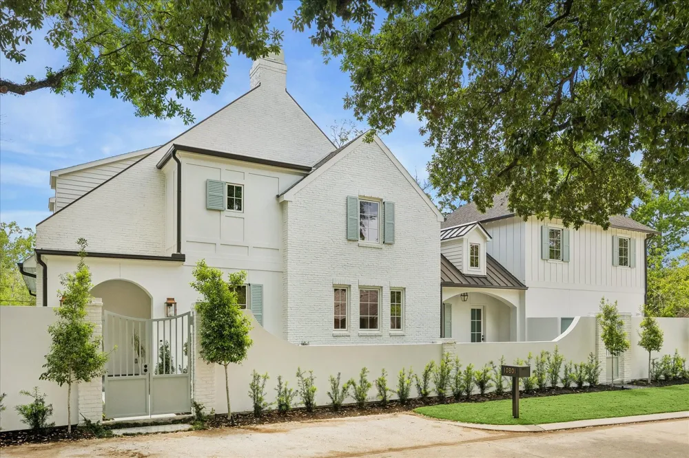 10801 Long Shadow Lane Hunters Creek Village, TX 77024