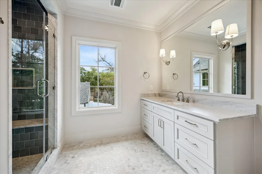10801 Long Shadow Lane Hunters Creek Village, TX 77024