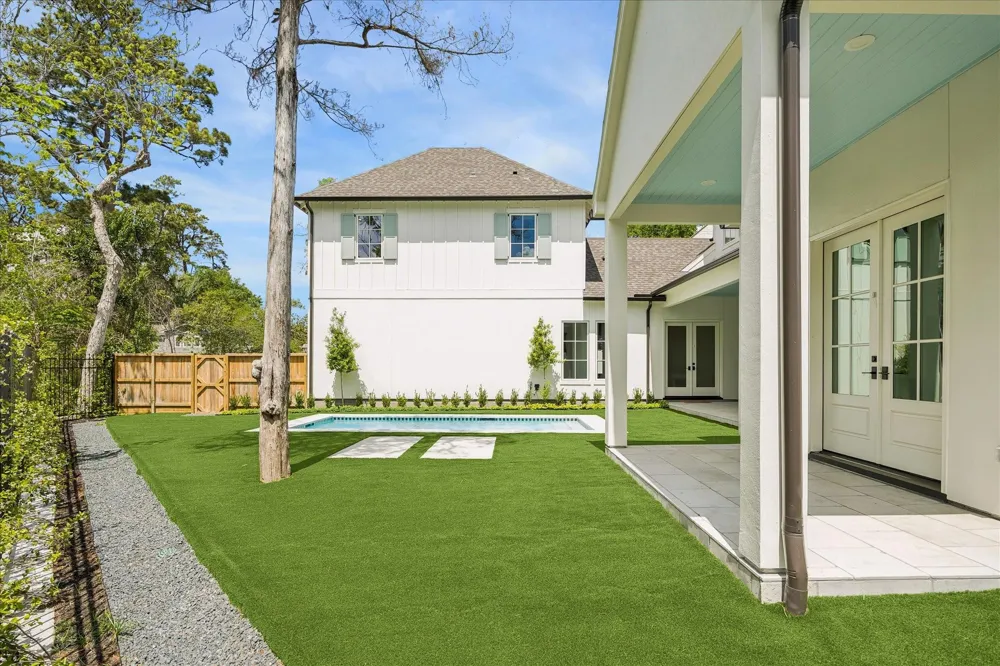 10801 Long Shadow Lane Hunters Creek Village, TX 77024