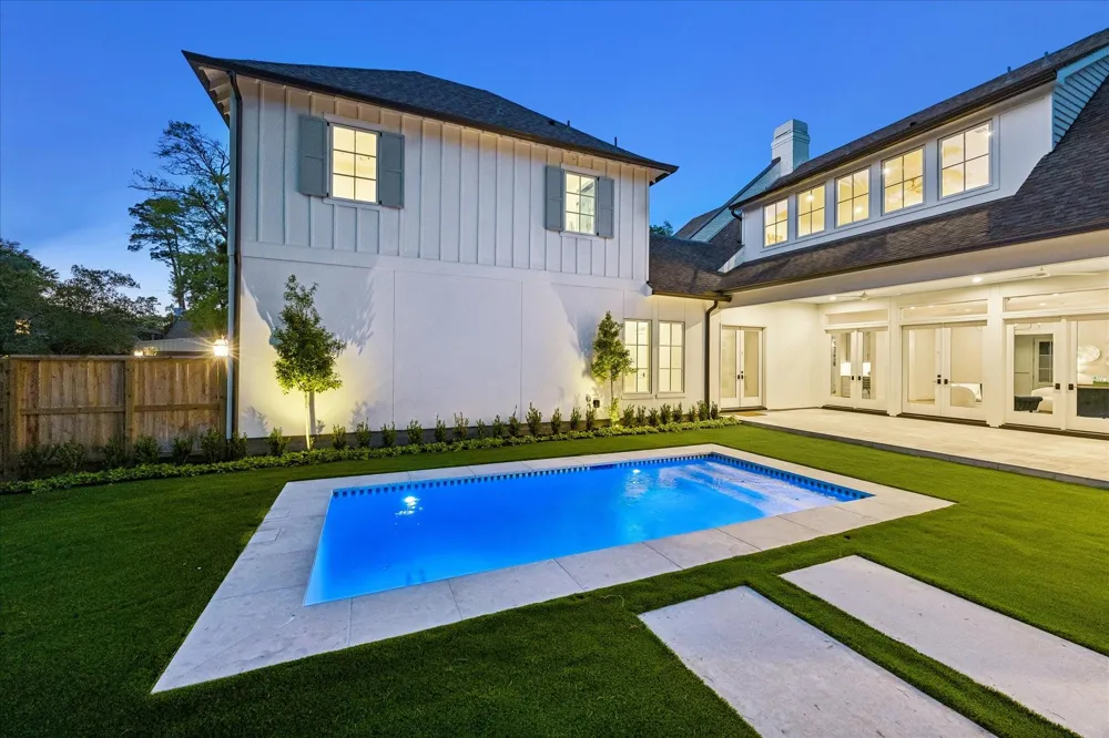 10801 Long Shadow Lane Hunters Creek Village, TX 77024