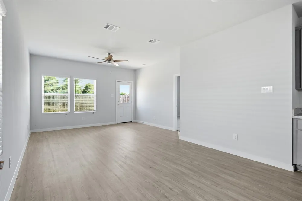 331 Century Farm Drive Crosby, TX 77532