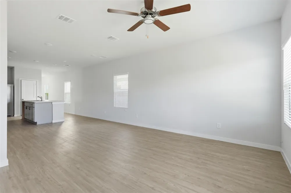 331 Century Farm Drive Crosby, TX 77532