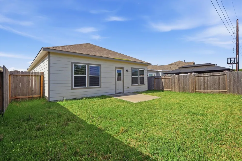 331 Century Farm Drive Crosby, TX 77532