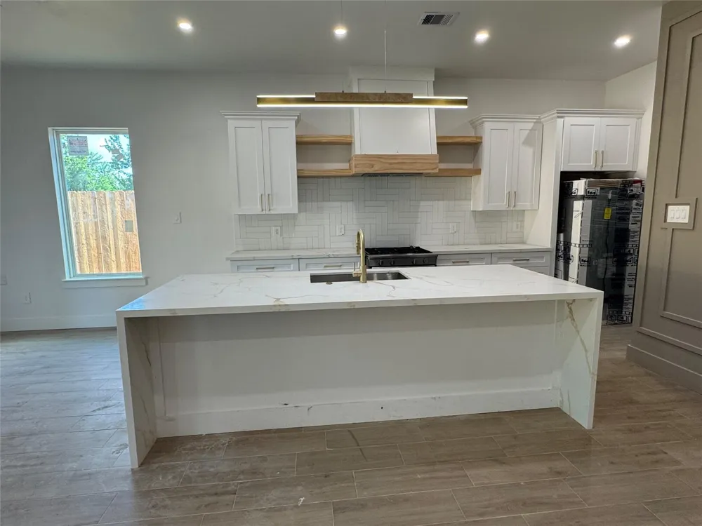 516 Spooner Street Pasadena, TX 77506