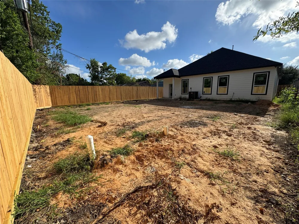 516 Spooner Street Pasadena, TX 77506