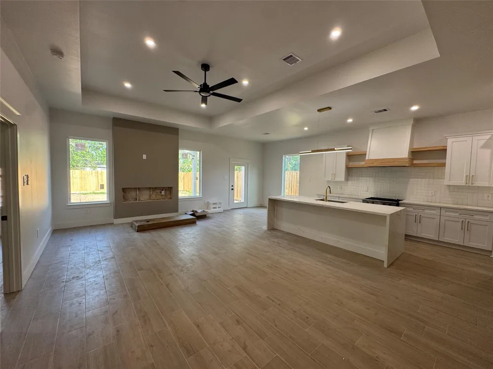 516 Spooner Street Pasadena, TX 77506