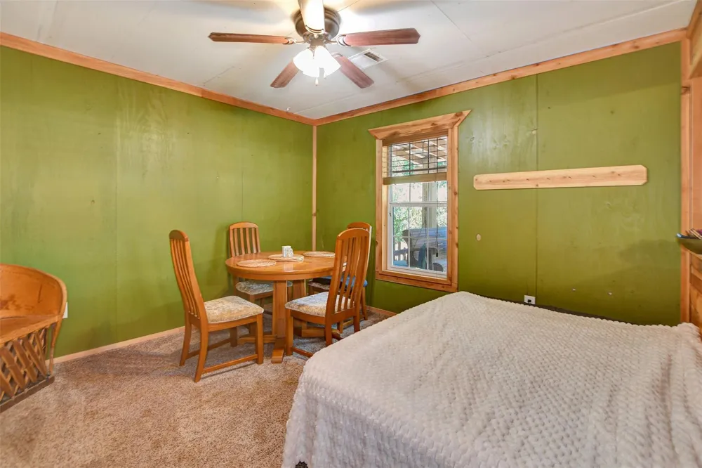147 Catechis Road Huntsville, TX 77320