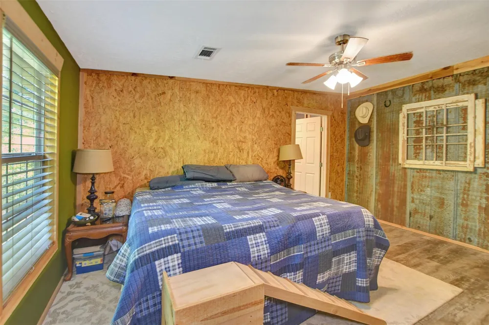 147 Catechis Road Huntsville, TX 77320