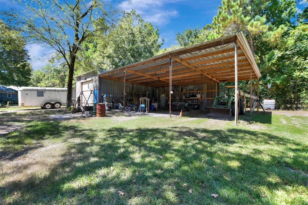 147 Catechis Road Huntsville, TX 77320