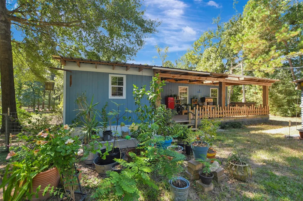 147 Catechis Road Huntsville, TX 77320