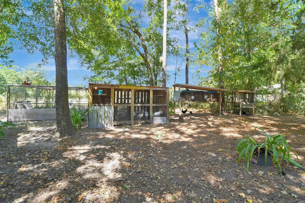 147 Catechis Road Huntsville, TX 77320