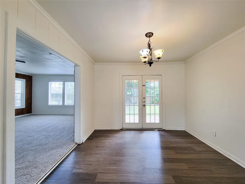 213 Miriam Baytown, TX 77520