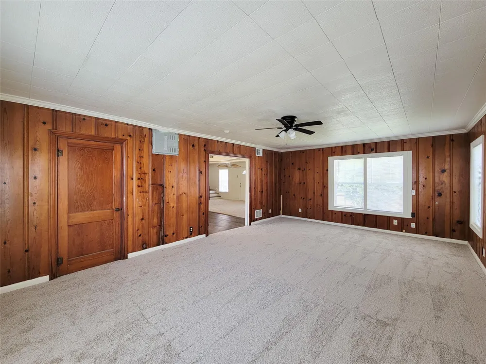 213 Miriam Baytown, TX 77520