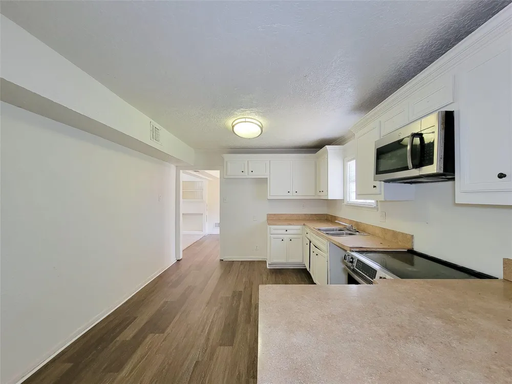213 Miriam Baytown, TX 77520