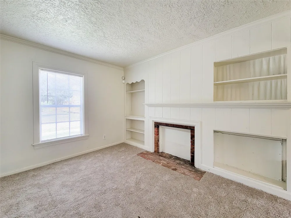 213 Miriam Baytown, TX 77520