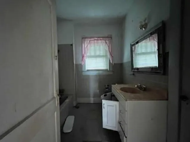 2959 Neches Street Beaumont, TX 77701