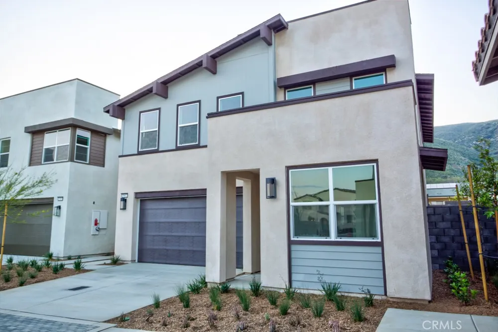 15812 Caterpillar Dr Fontana, CA 92336