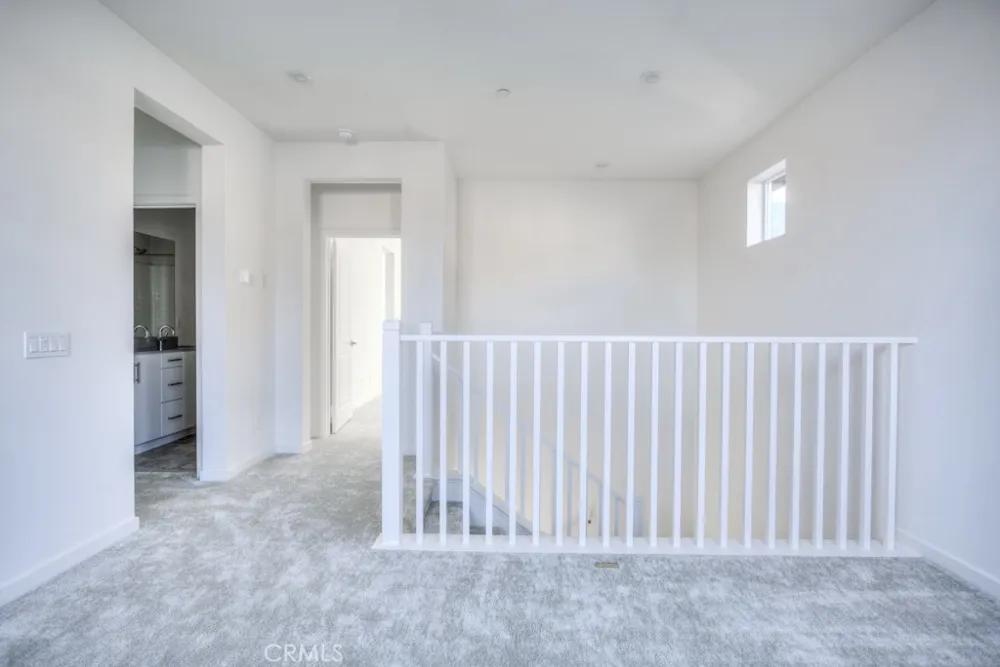 15812 Caterpillar Dr Fontana, CA 92336