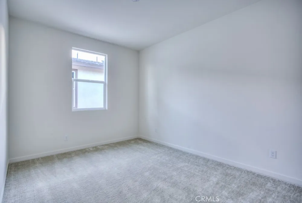 15812 Caterpillar Dr Fontana, CA 92336