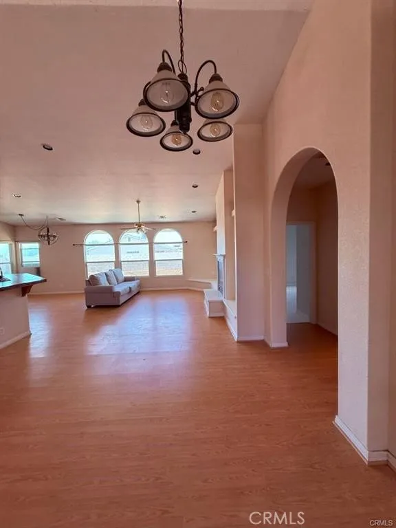 9425 Evelyn Avenue California City, CA 93505