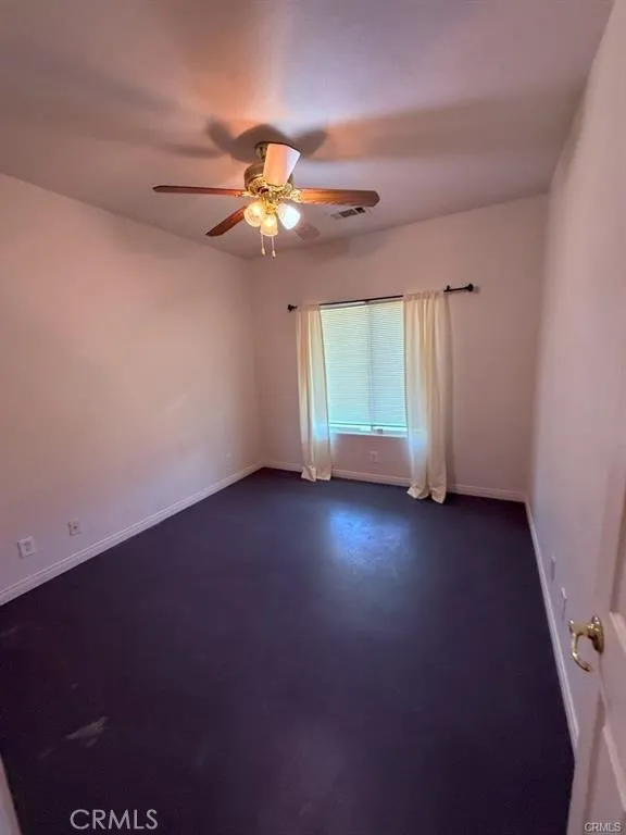 9425 Evelyn Avenue California City, CA 93505