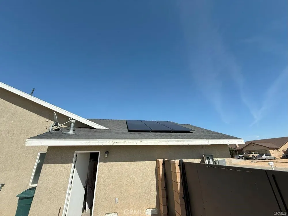 9425 Evelyn Avenue California City, CA 93505