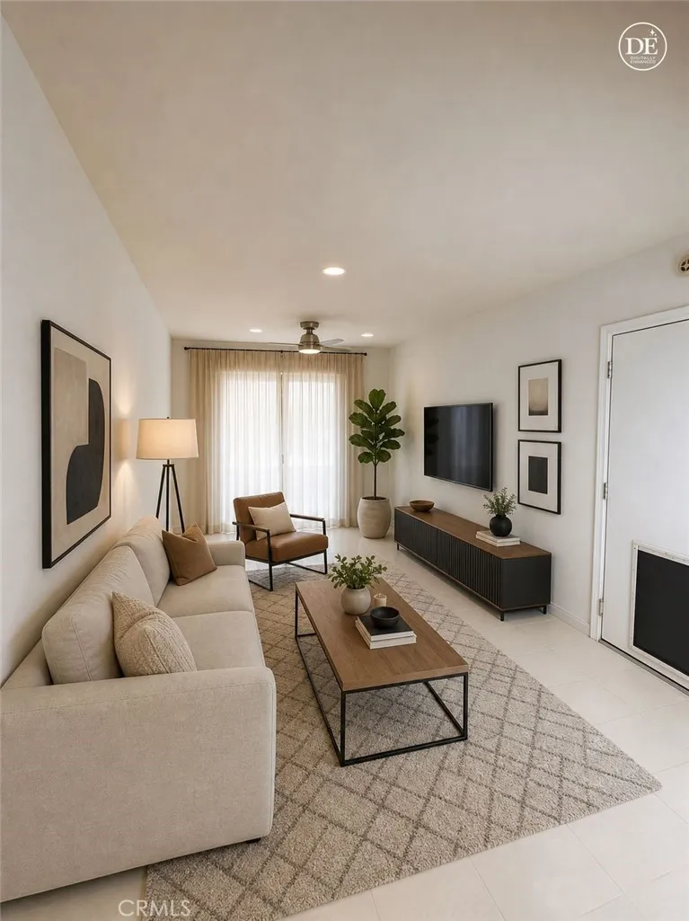 9425 Evelyn Avenue California City, CA 93505