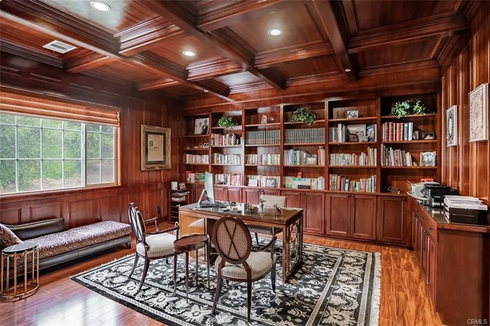 2855 Oak Knoll Drive Diamond Bar, CA 91765