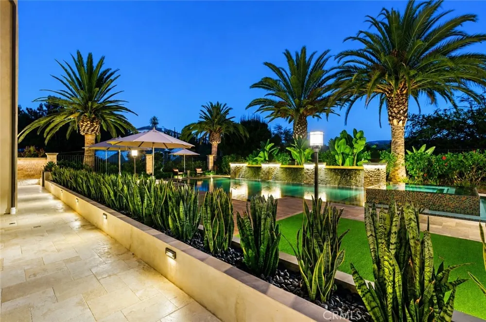 2855 Oak Knoll Drive Diamond Bar, CA 91765