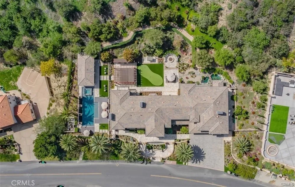 2855 Oak Knoll Drive Diamond Bar, CA 91765
